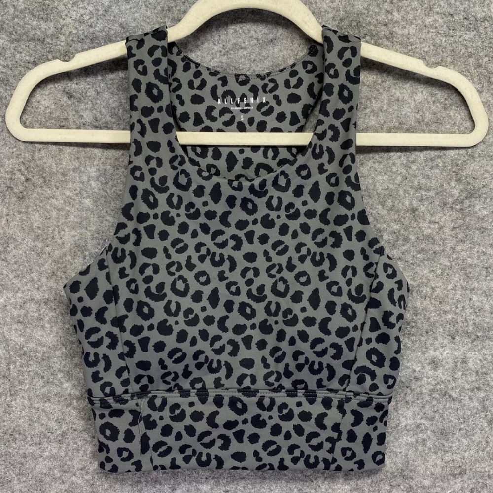 All Fenix Women’s Activewear Top High Neck Keyhole Back Leopard Print Sz Small
